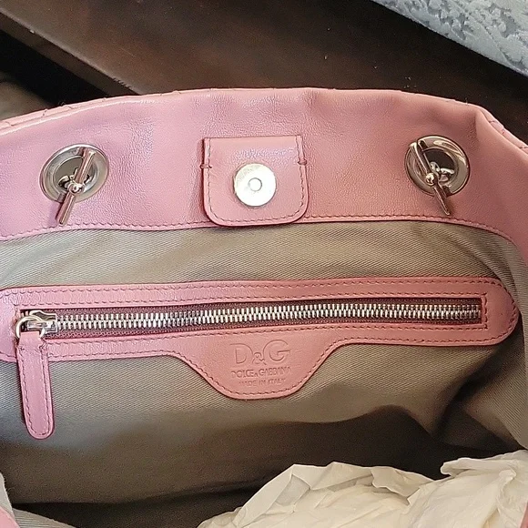 Dolce & Gabbana Quilted Leather Chain Bag - Picture 7 of 13